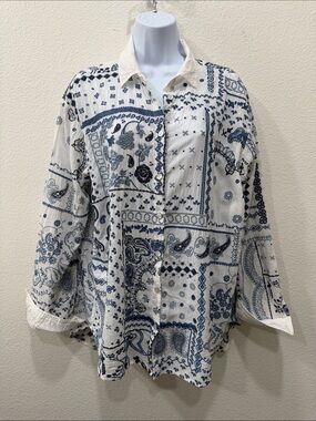 JOHNNY WAS 〰️ White  and Navy Patchwork Bandana Button-Down Shirt. SIZE MEDIUM